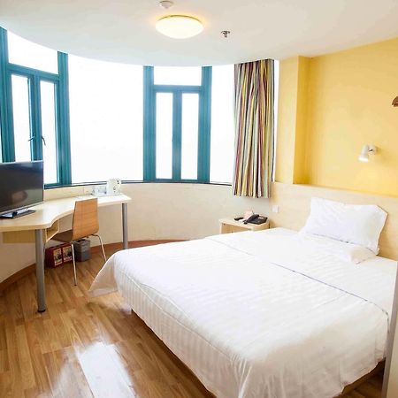 7Days Inn Zhongshan San Xiang Market 中山市 部屋 写真