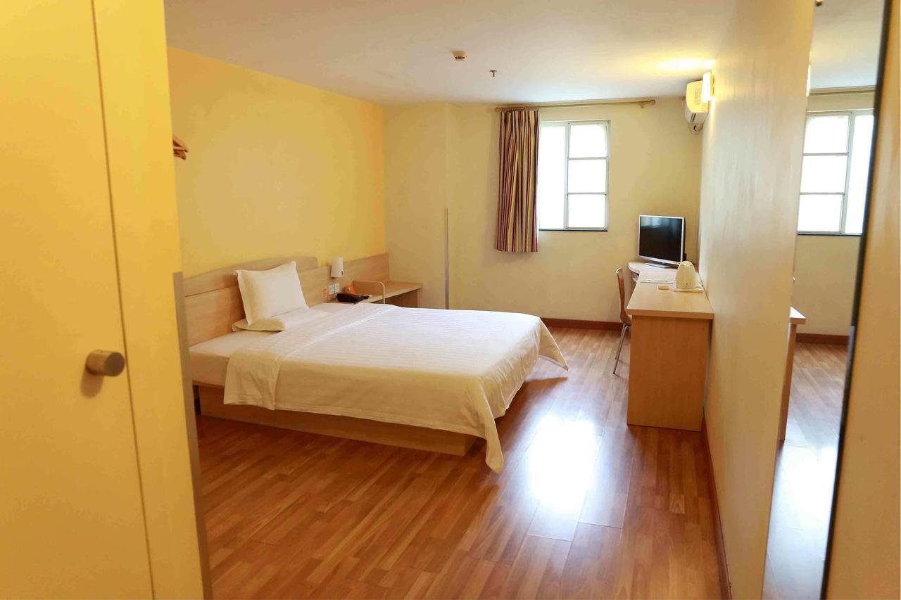 7Days Inn Zhongshan San Xiang Market 中山市 部屋 写真